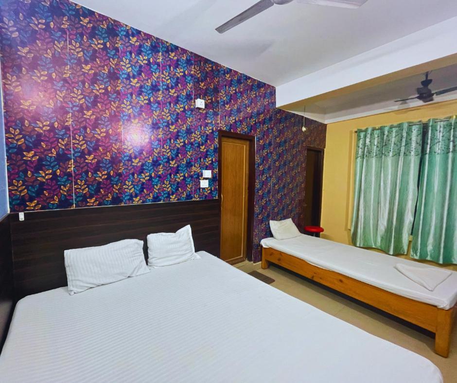 H K Residency Near Kalakshetra Hotell Guwahati Exteriör bild